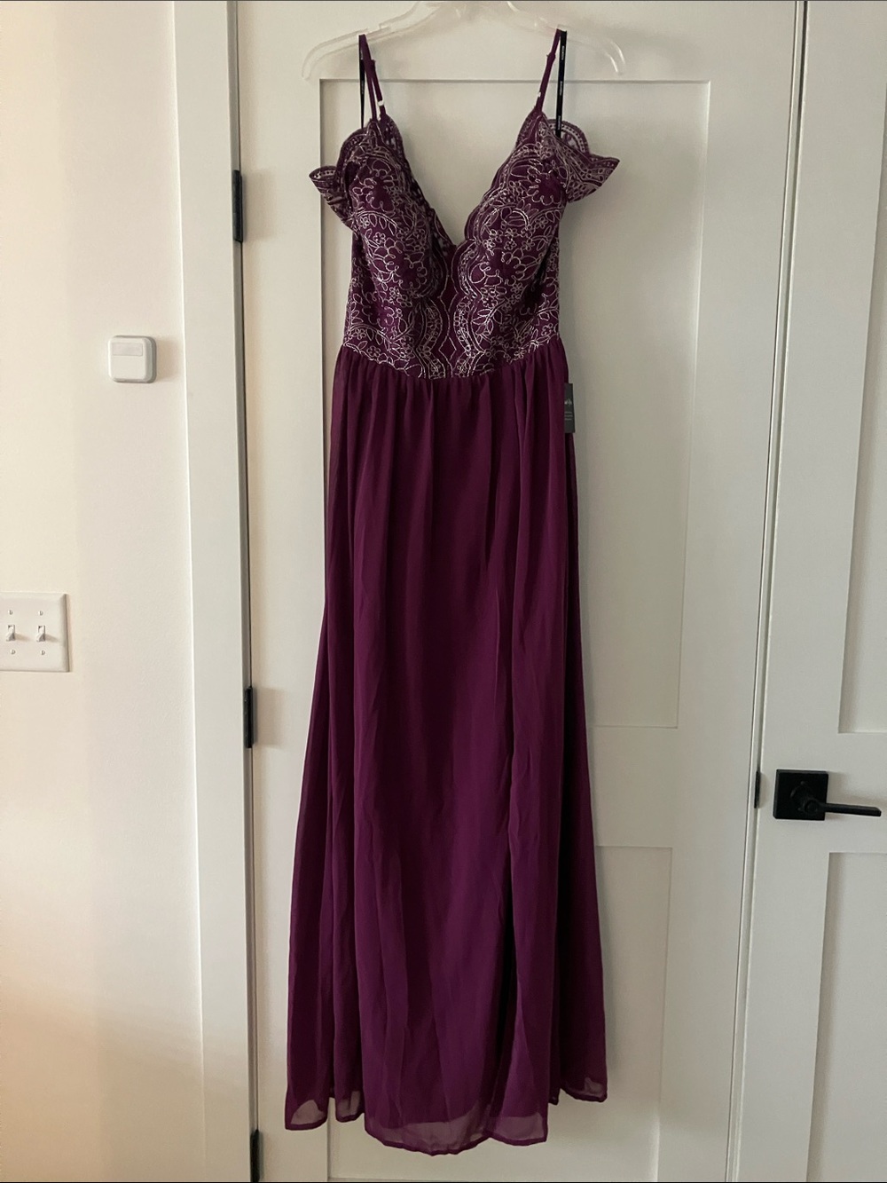 Soieblu Deep Plum Lace Appliqué Chiffon Prom Dress